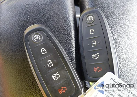 2015 Lincoln Mks z USA, uszkodzony, nr VIN 1LNHL9EK8FG602648